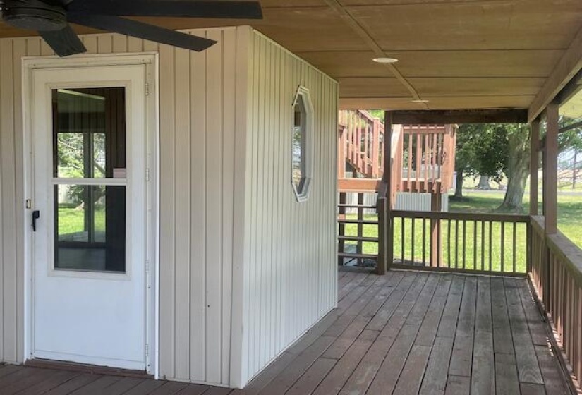 Entry Porch  (3)