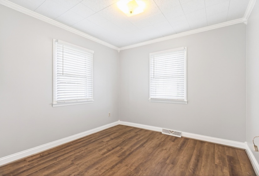 510 Wilson, Sidney-20