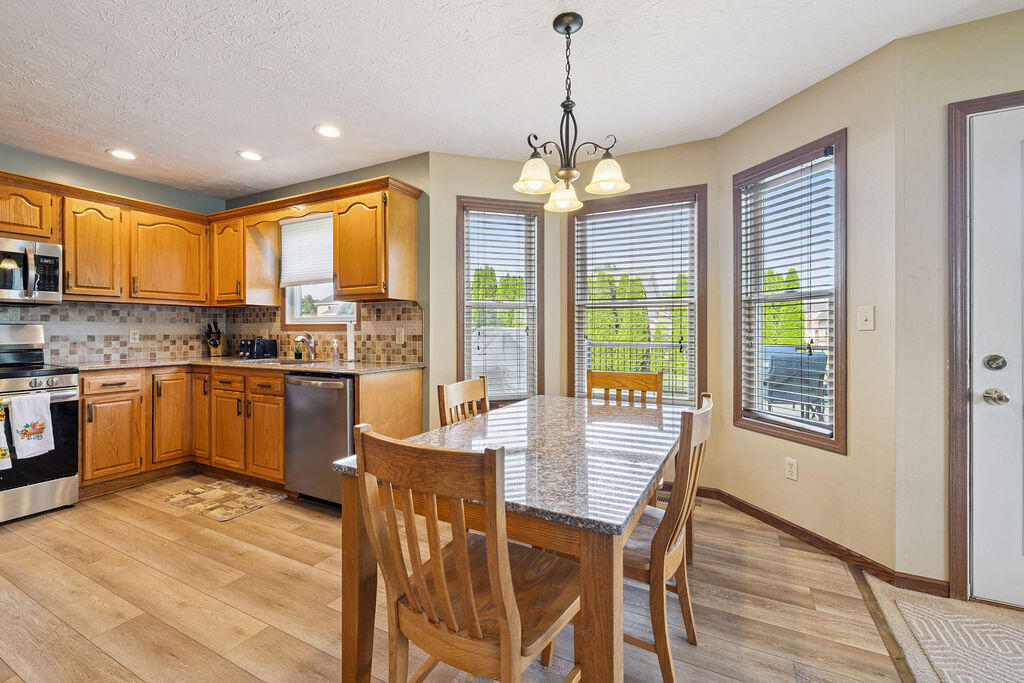 565 Brookmeade Court, Troy, Ohio 45373