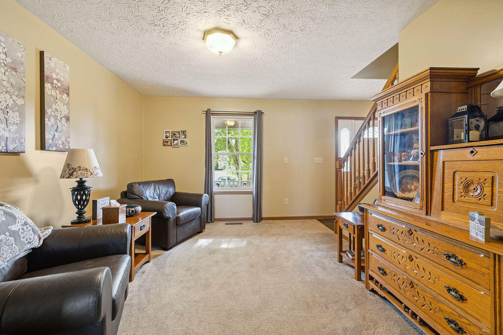 565 Brookmeade Court, Troy, Ohio 45373