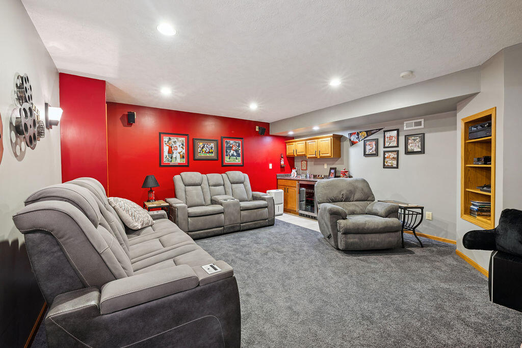 565 Brookmeade Court, Troy, Ohio 45373
