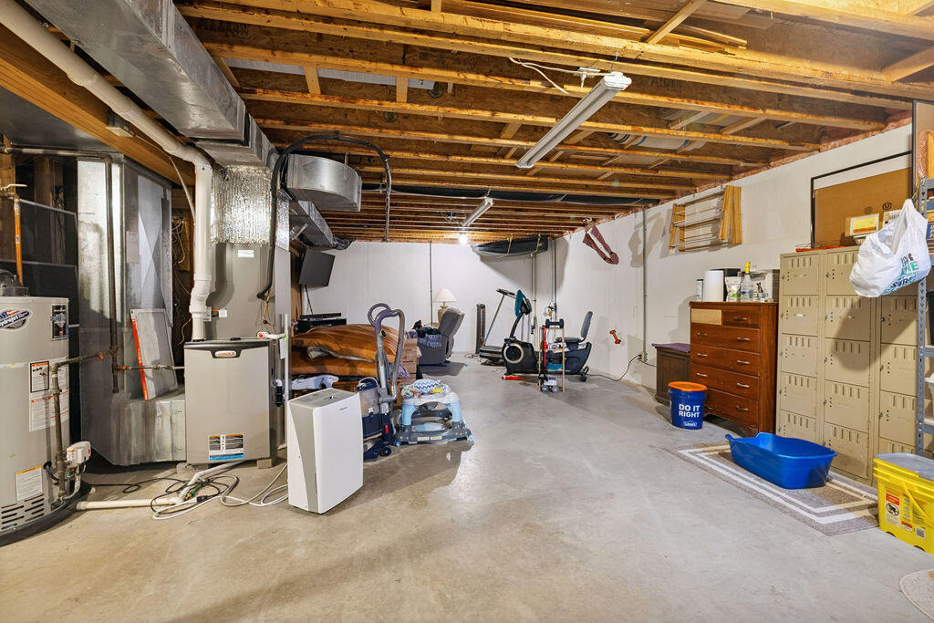 565 Brookmeade Court, Troy, Ohio 45373