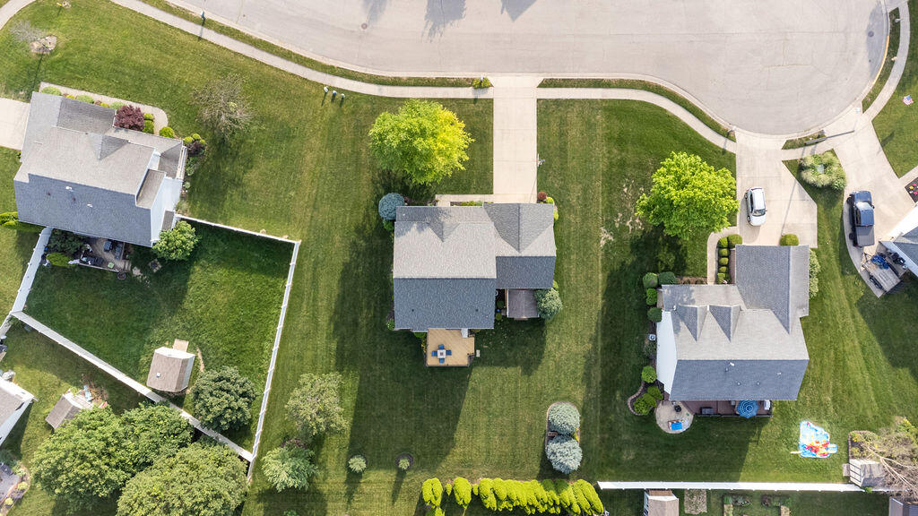 565 Brookmeade Court, Troy, Ohio 45373
