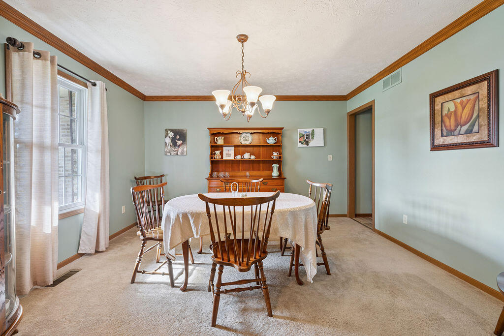 565 Brookmeade Court, Troy, Ohio 45373