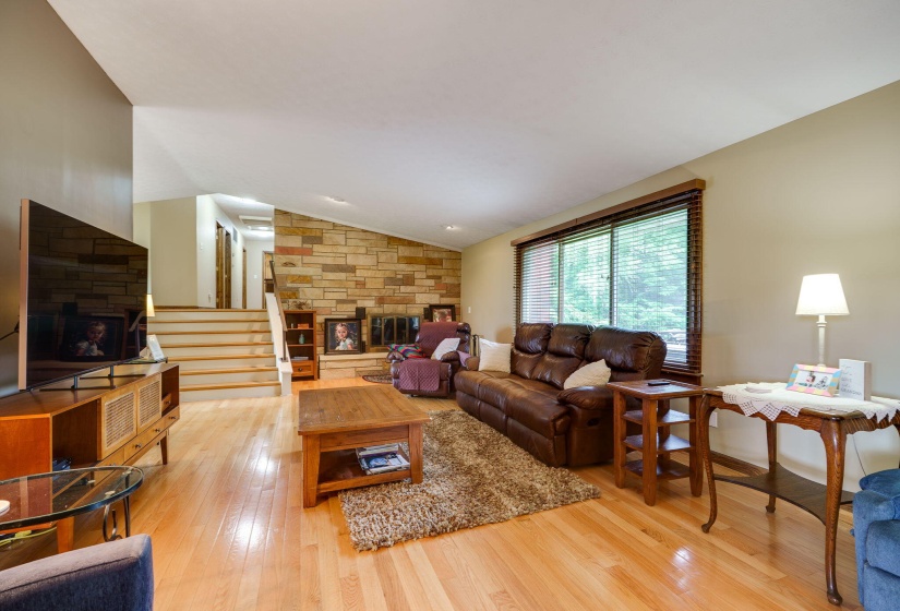 20-web-or-mls-3931-e-enon-rd