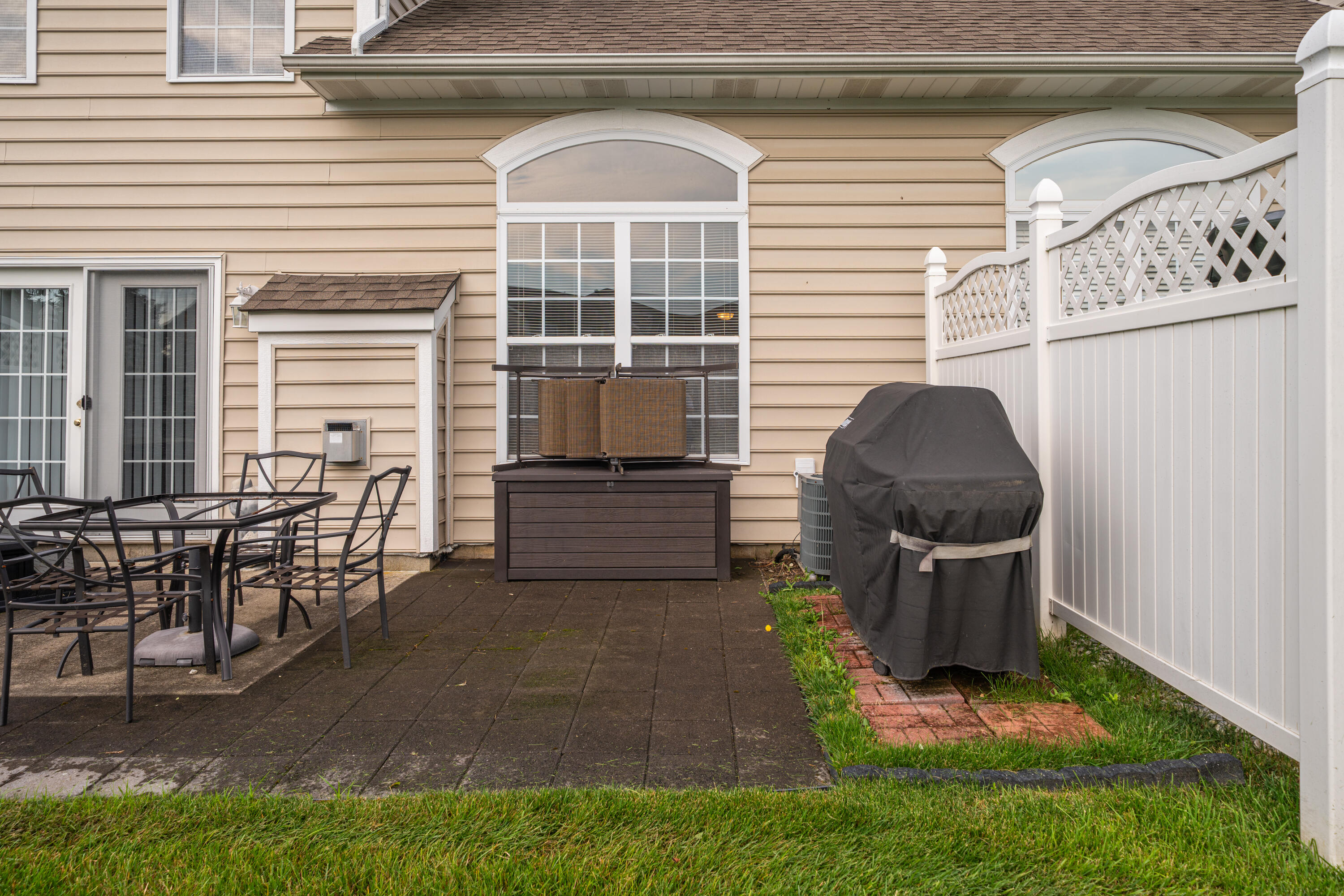6991 Salon Circle, Huber Heights, Ohio 45424