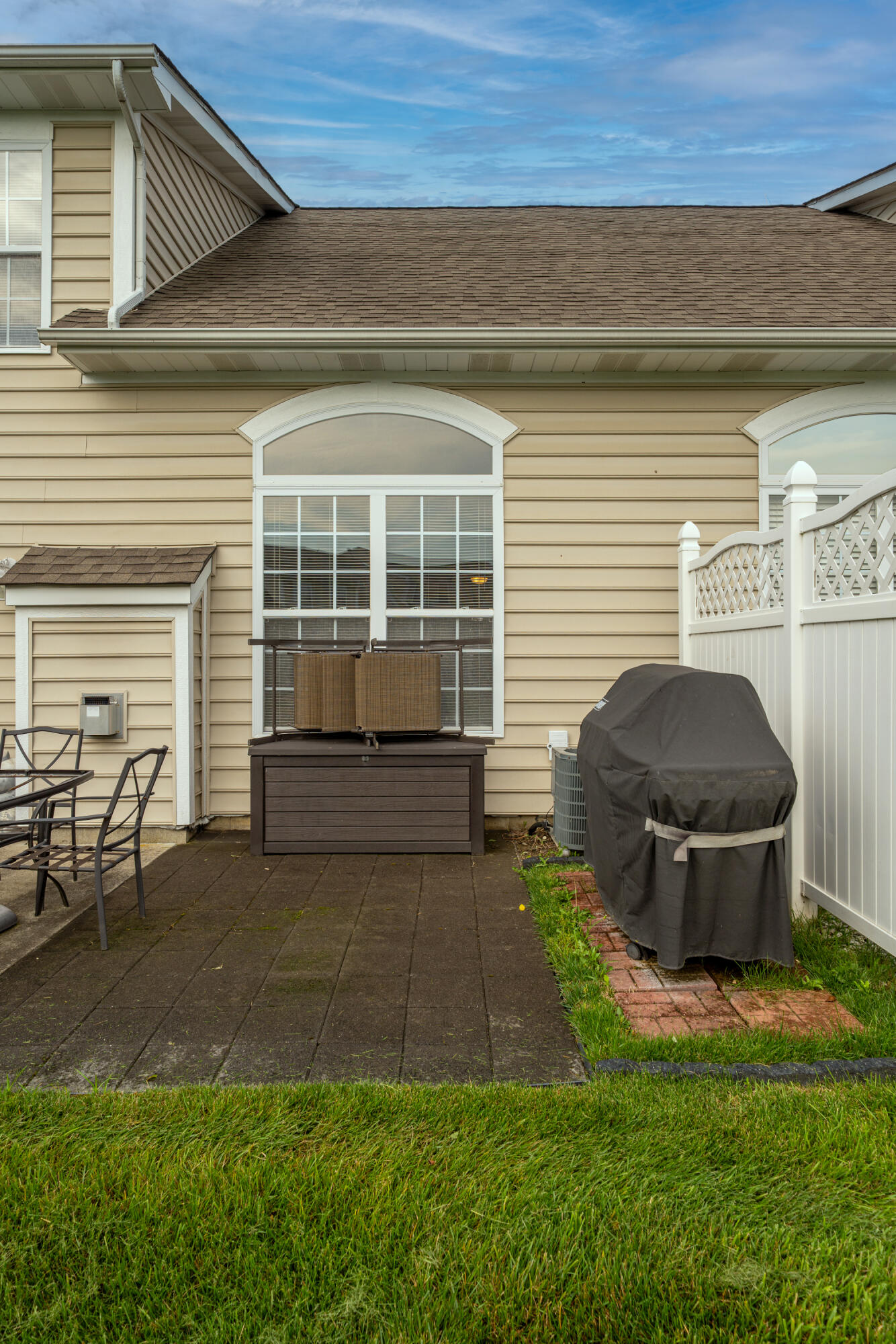 6991 Salon Circle, Huber Heights, Ohio 45424