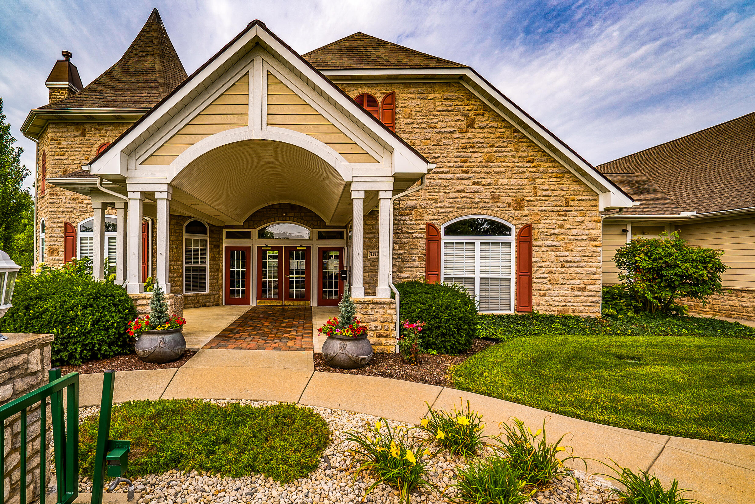 6991 Salon Circle, Huber Heights, Ohio 45424