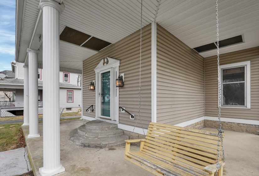 4-web-or-mls-125-w-mound-st