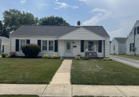 719 Oliver Street, Saint Marys, Ohio 45885, 3 Bedrooms Bedrooms, ,1 BathroomBathrooms,Residential,For Sale,Oliver,1039692