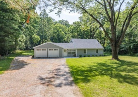 1486 Ballentine Pike, Springfield, Ohio 45502, 3 Bedrooms Bedrooms, ,1 BathroomBathrooms,Residential,For Sale,Ballentine,1039693