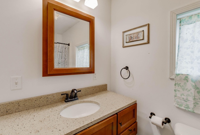 24-web-or-mls-2025 05 08 - 29988OH-67-Wa