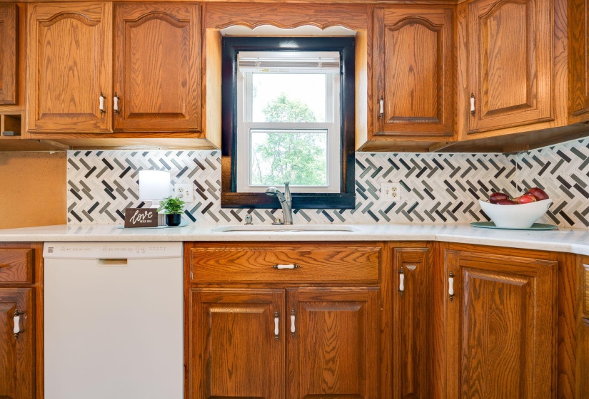 15-web-or-mls-4403-clayton-rd