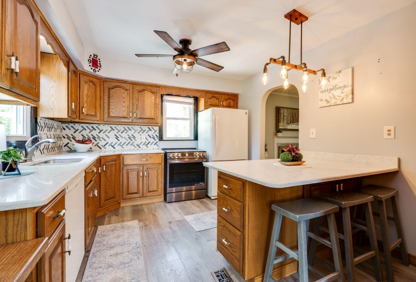 18-web-or-mls-4403-clayton-rd