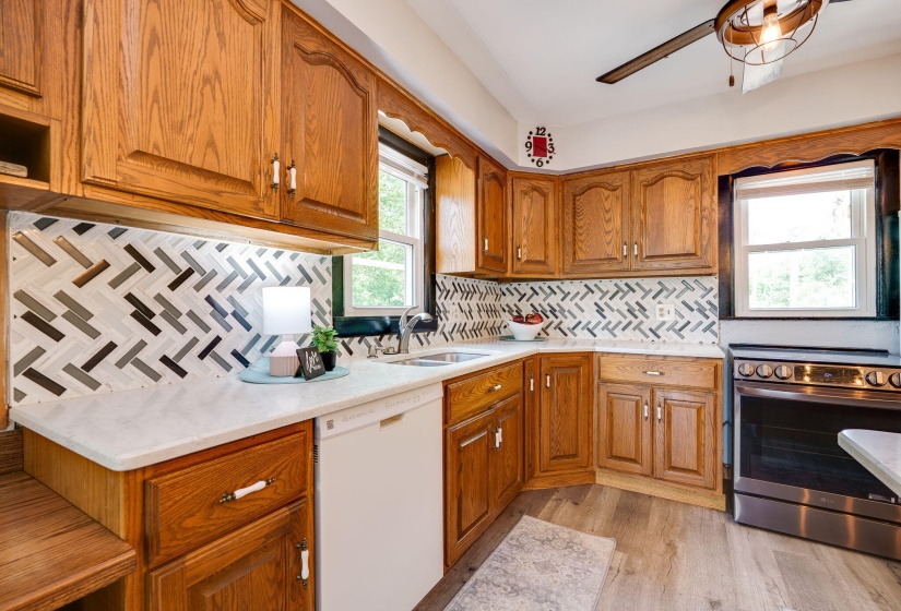 19-web-or-mls-4403-clayton-rd