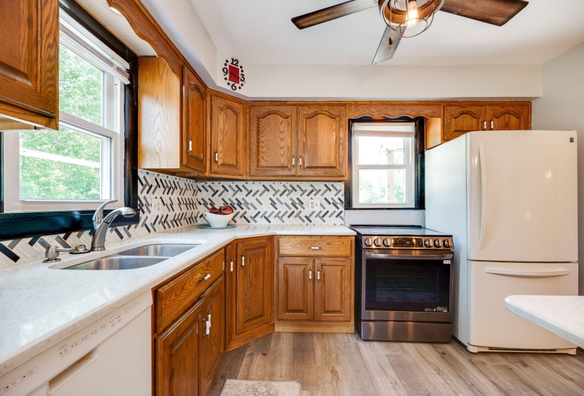 21-web-or-mls-4403-clayton-rd