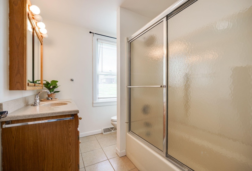 25-web-or-mls-4403-clayton-rd