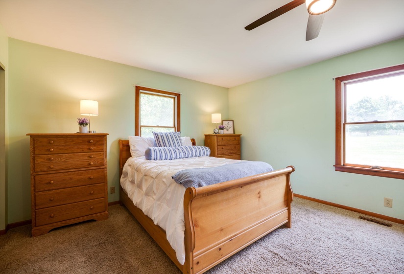 27-web-or-mls-4403-clayton-rd