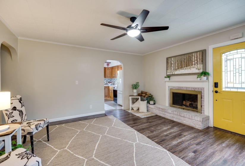 10-web-or-mls-4403-clayton-rd