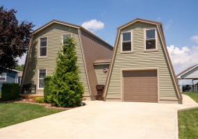 74 Southmoor Drive, Saint Marys, Ohio 45885, 3 Bedrooms Bedrooms, ,2 BathroomsBathrooms,Residential,For Sale,Southmoor,1039713