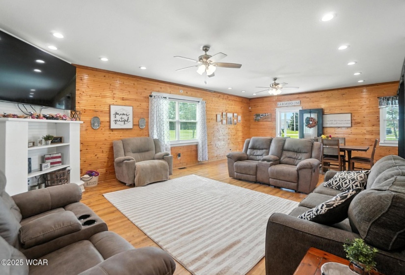 1641 Lutz Road, Lima, Ohio, 2 Bedrooms Bedrooms, ,2 BathroomsBathrooms,Residential,For Sale,Lutz,307492
