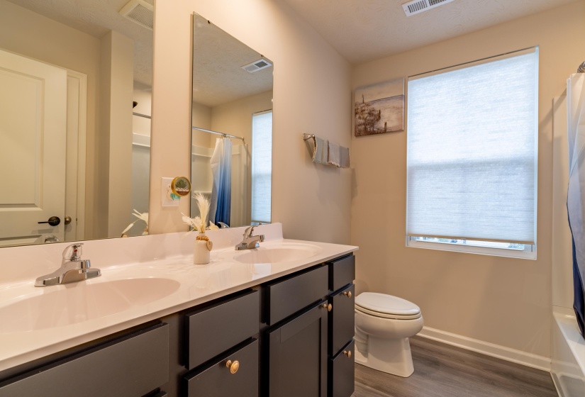 _7R53379-HDR