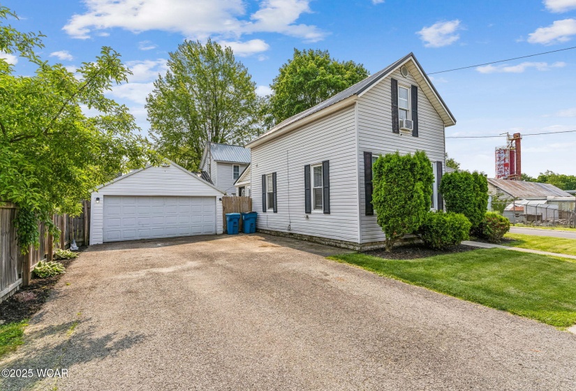 408 Vine Street, Kenton, Ohio, 2 Bedrooms Bedrooms, ,1 BathroomBathrooms,Residential,For Sale,Vine,307544