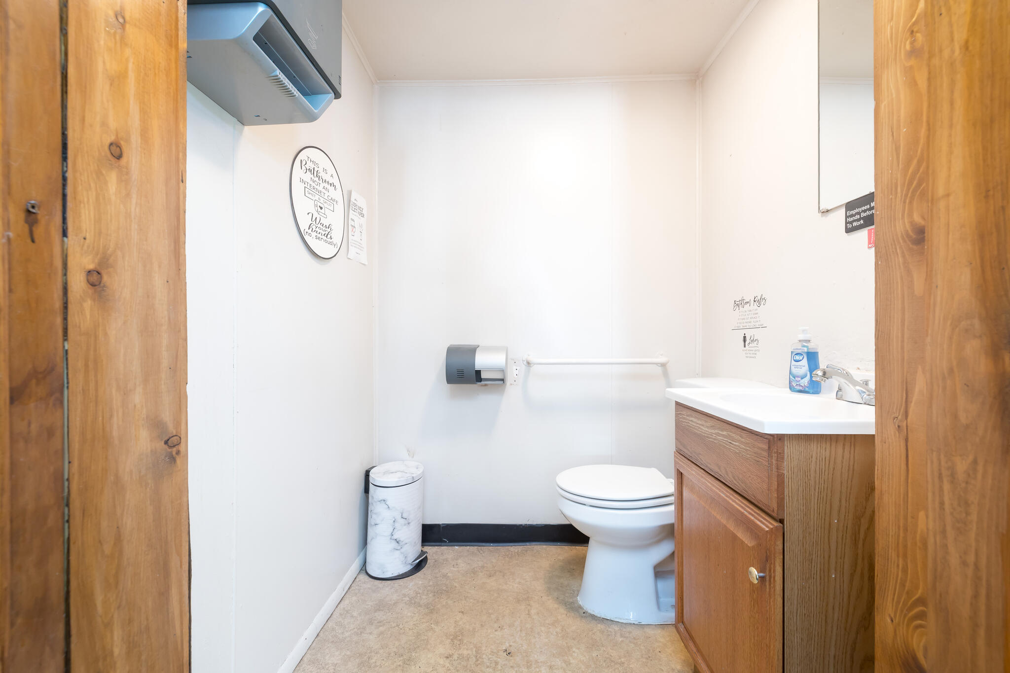 112 Westminster Street, Waynesfield, Ohio 45896