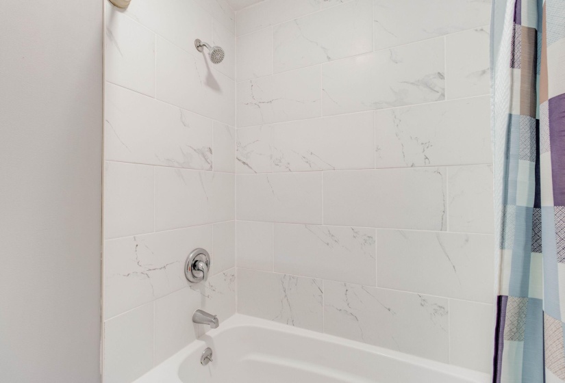 24-web-or-mls-2025 06 30 - 6471KindredSq