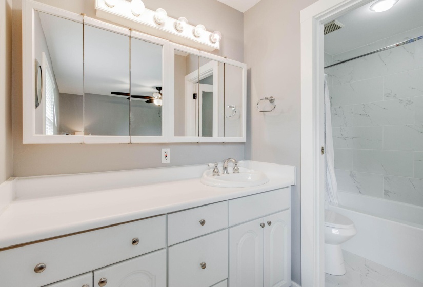 19-web-or-mls-2025 06 30 - 6471KindredSq