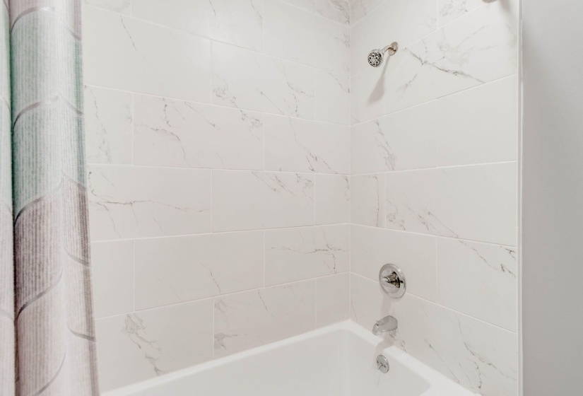 20-web-or-mls-2025 06 30 - 6471KindredSq