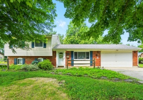 765 Brunswick Drive, Enon, Ohio 45323, 4 Bedrooms Bedrooms, ,2 BathroomsBathrooms,Residential,For Sale,Brunswick,1039356