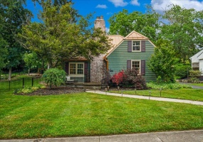 710 Riverside Drive, Springfield, Ohio 45504, 4 Bedrooms Bedrooms, ,2 BathroomsBathrooms,Residential,For Sale,Riverside,1039760