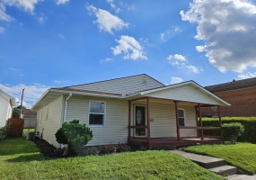 207 Pearl Street, Wapakoneta, Ohio 45895, 2 Bedrooms Bedrooms, ,1 BathroomBathrooms,Residential,For Sale,Pearl,1039767