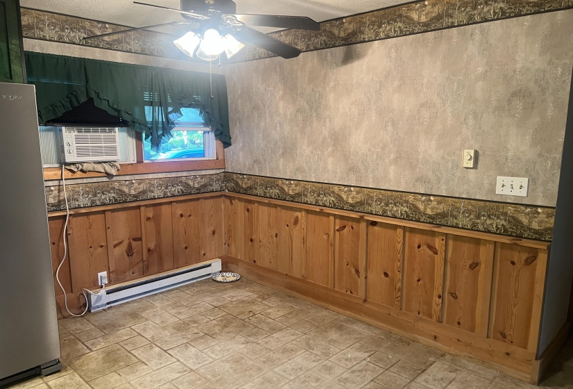 Kitchen/Dining Area