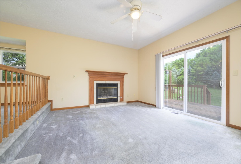 910 Hilltop-10