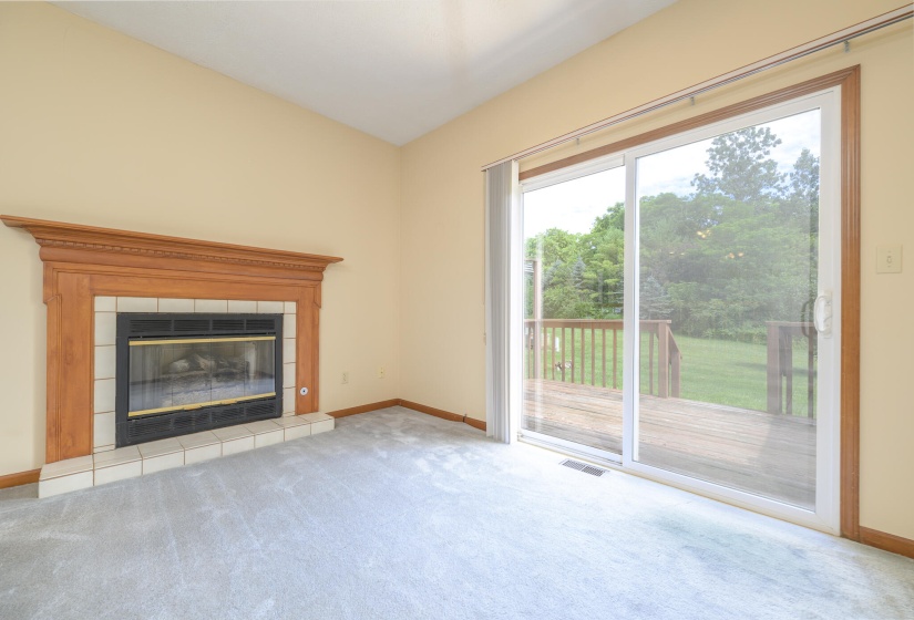 910 Hilltop-11