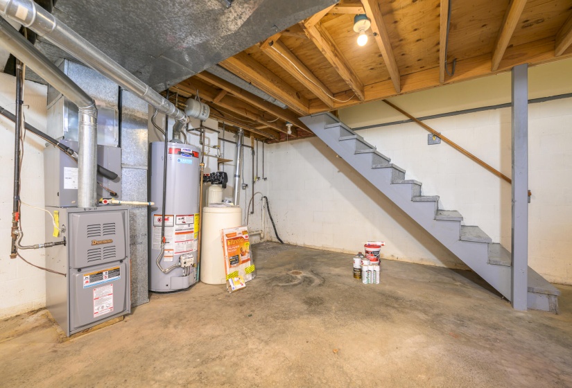 910 Hilltop-20