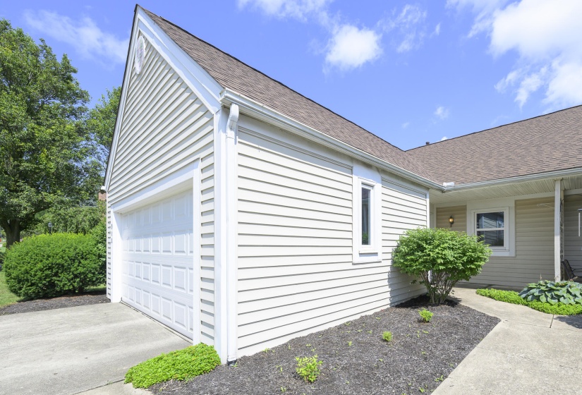 910 Hilltop-33