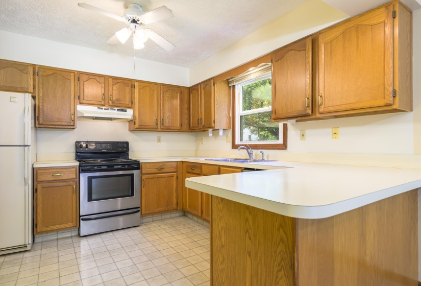 910 Hilltop-6
