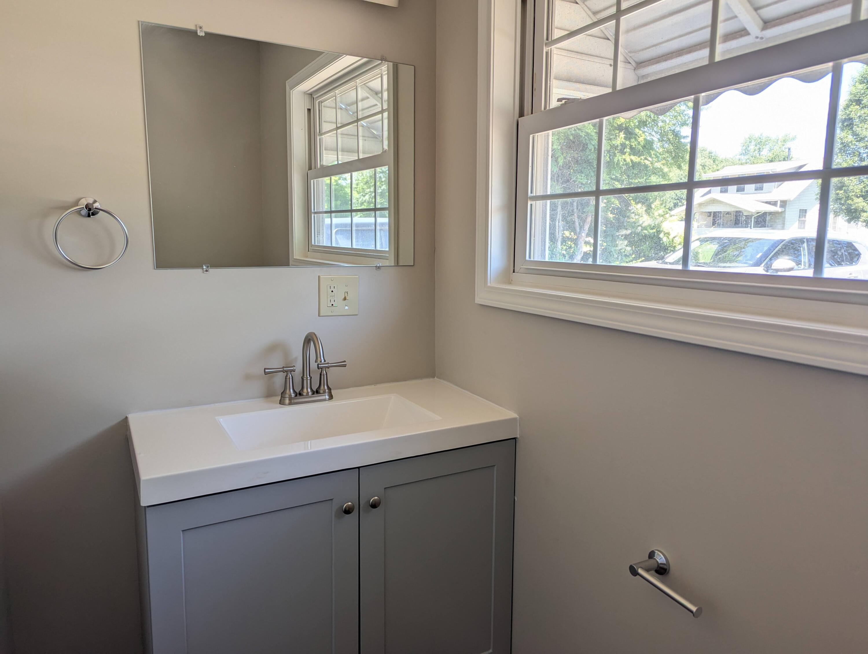 3653 Redwood Boulevard, Springfield, Ohio 45503