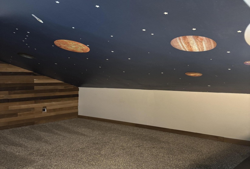 Bedroom 2nd Floor