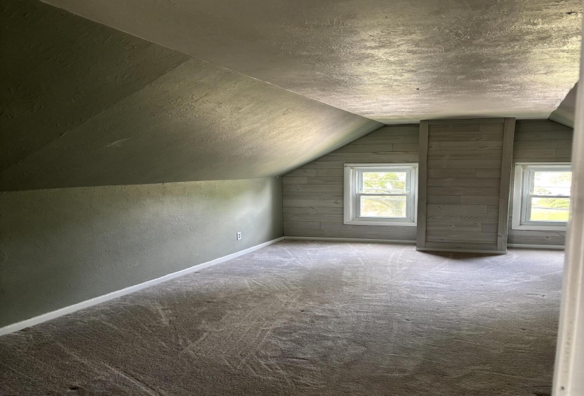 Bedroom 2nd Floor