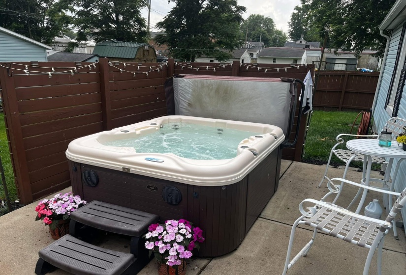 Hot Tub