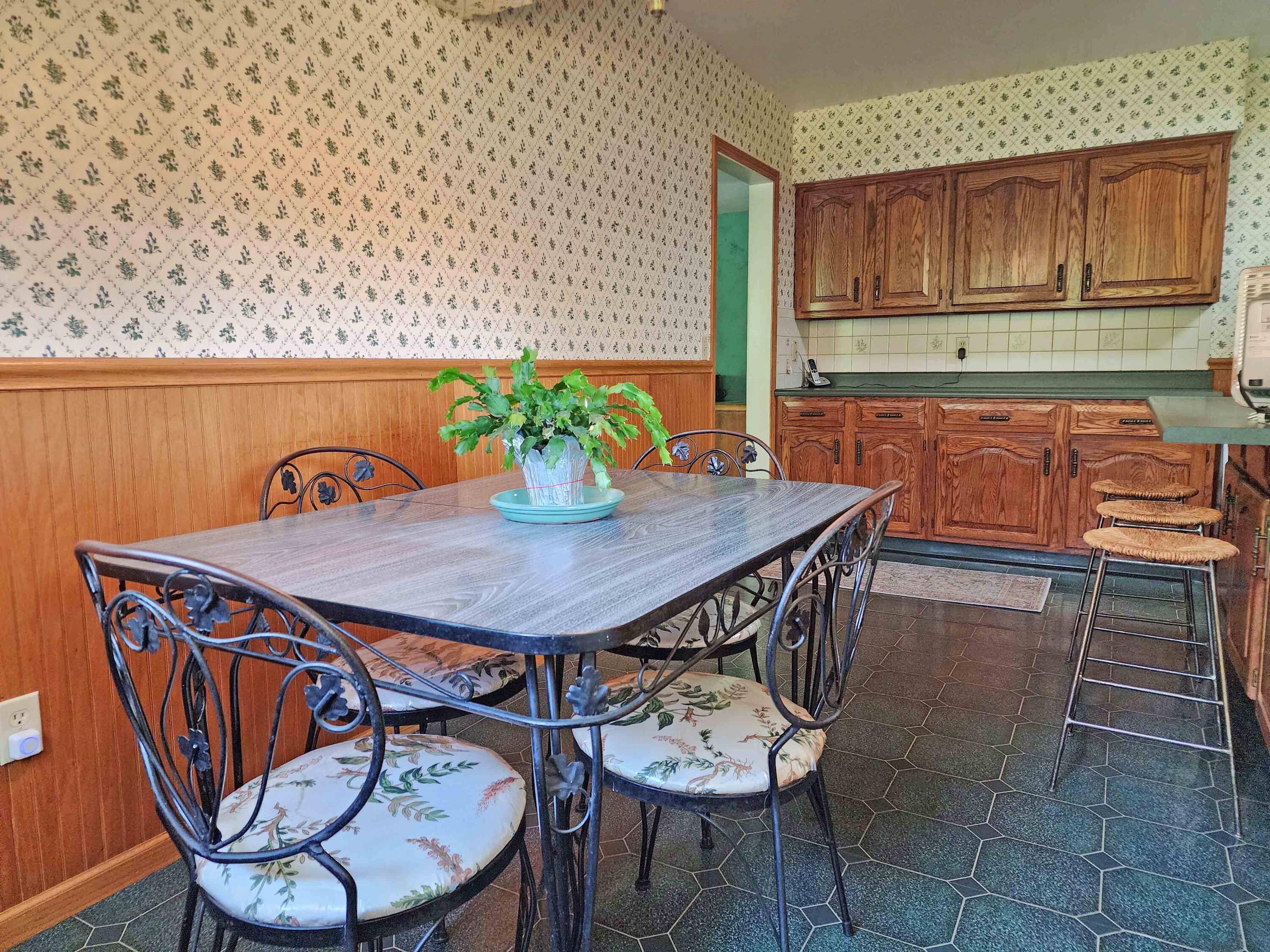 851 County Line Road, Springfield, Ohio 45502