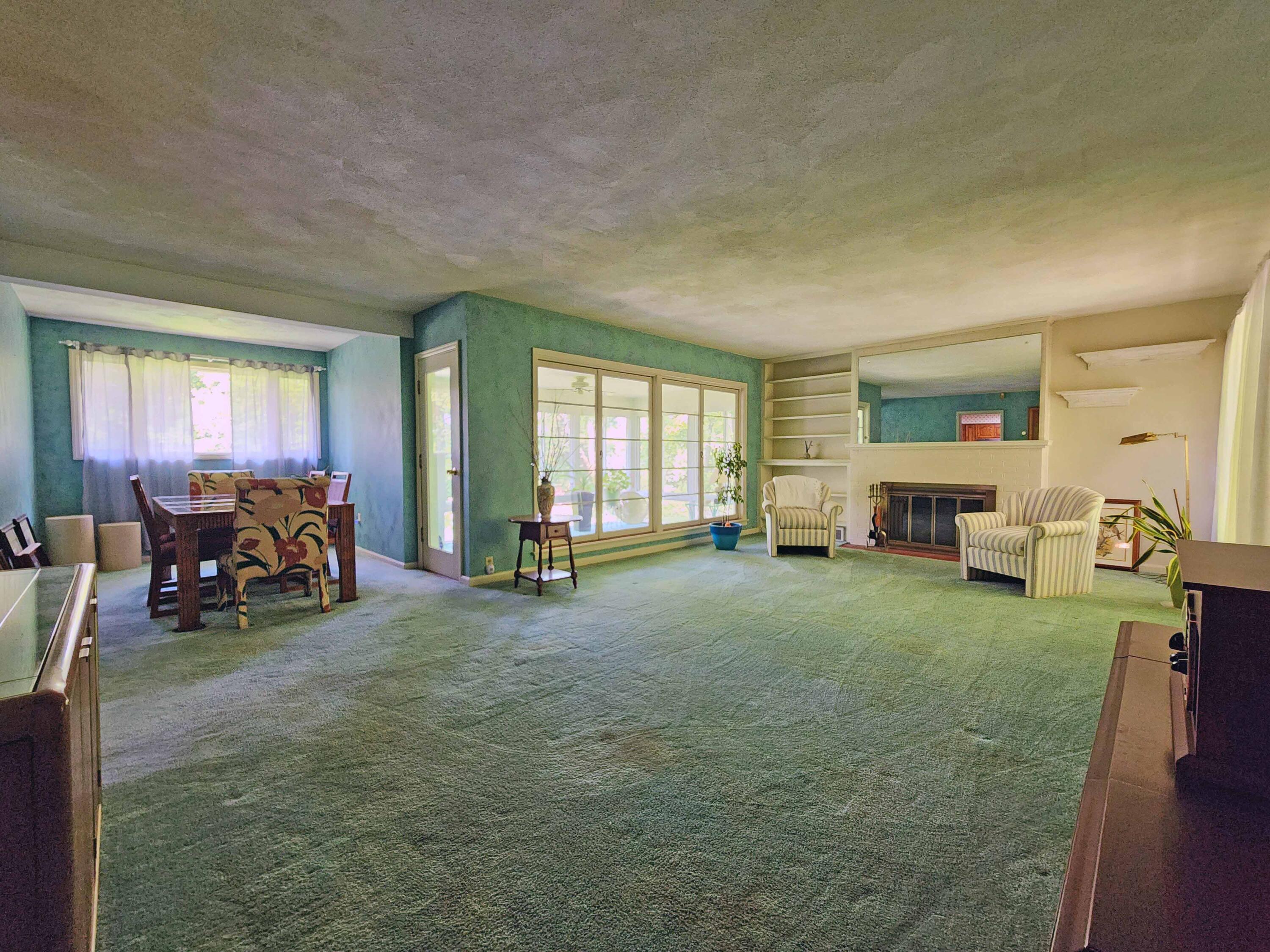 851 County Line Road, Springfield, Ohio 45502