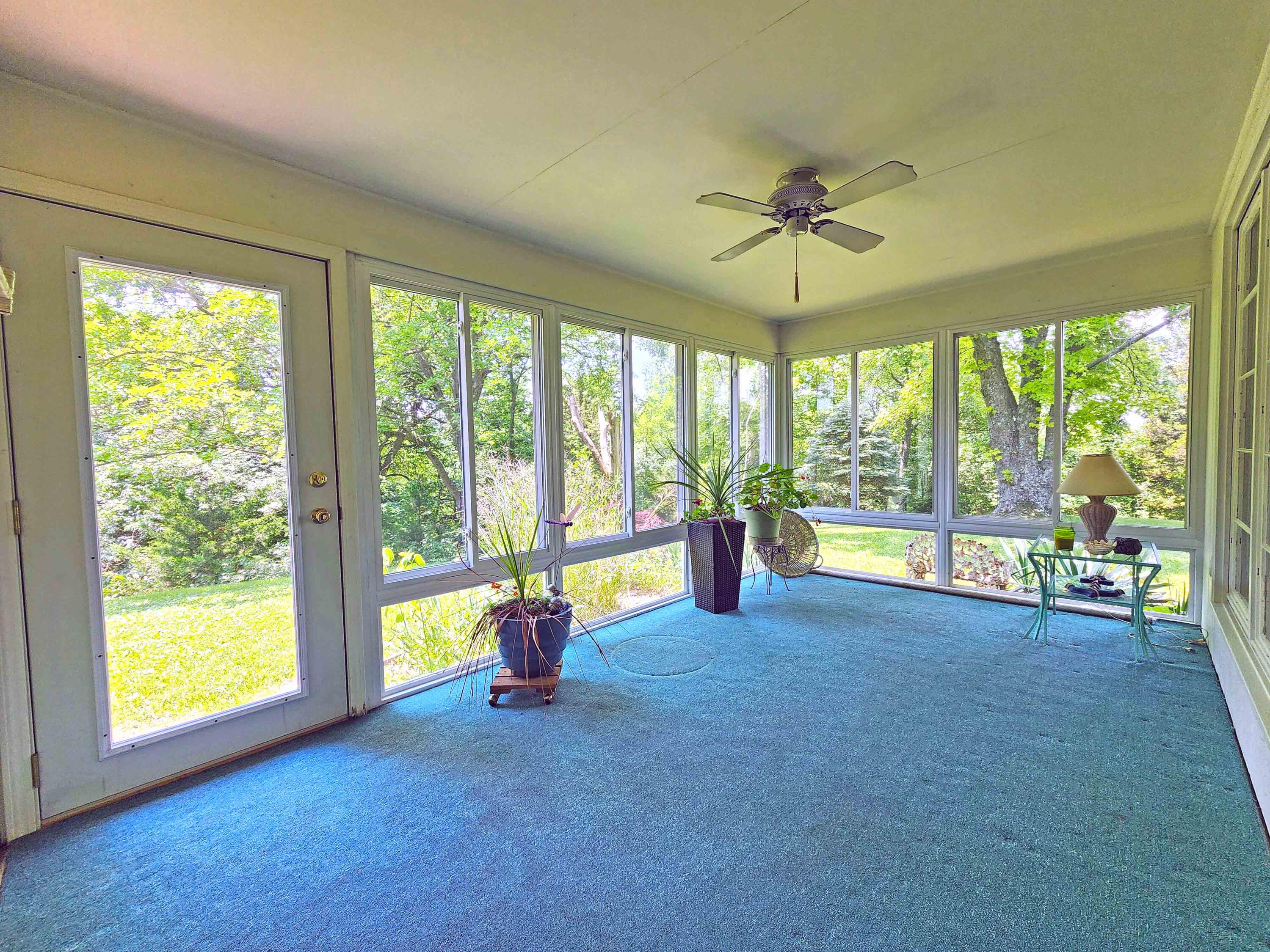 851 County Line Road, Springfield, Ohio 45502