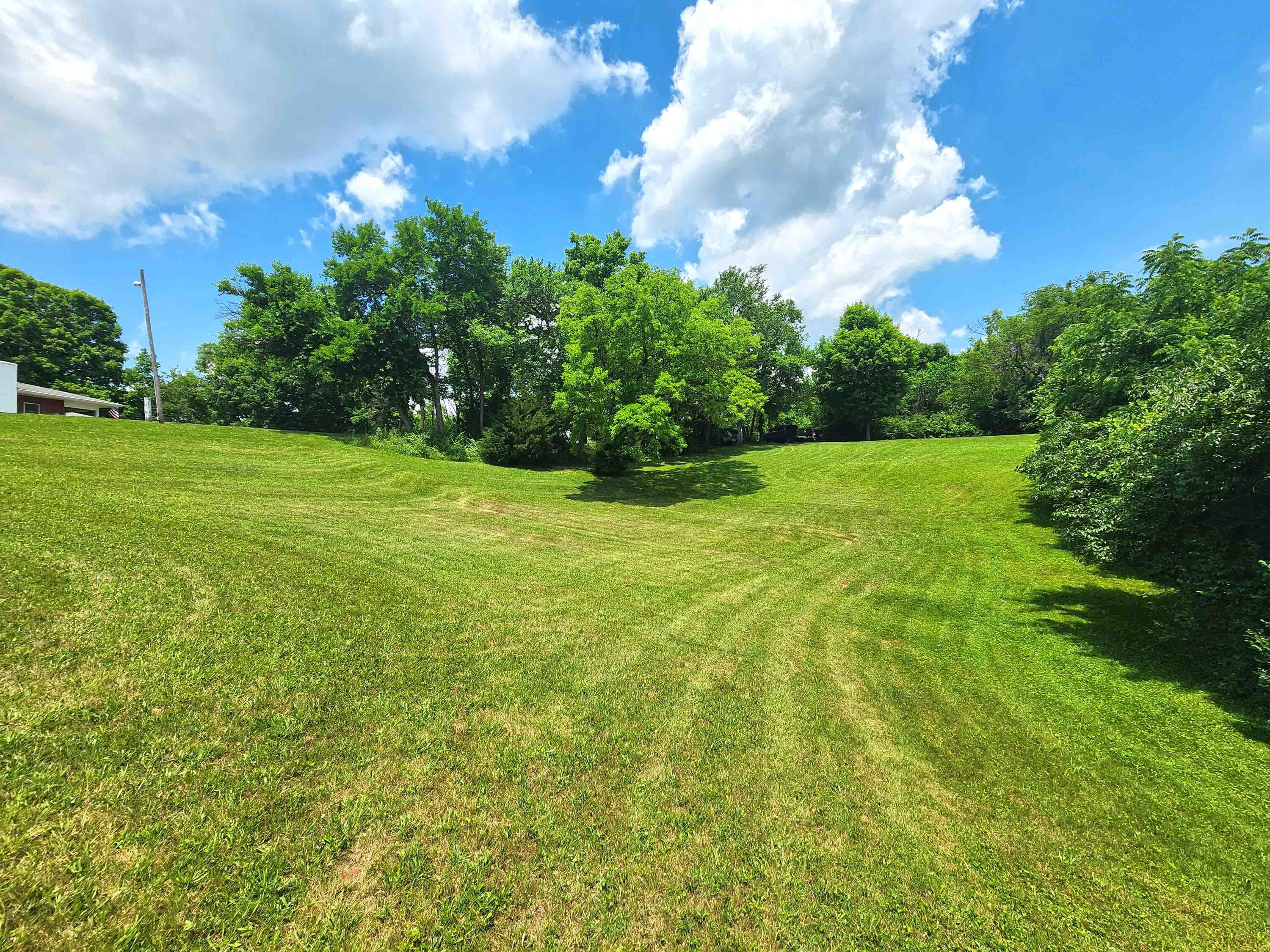 851 County Line Road, Springfield, Ohio 45502