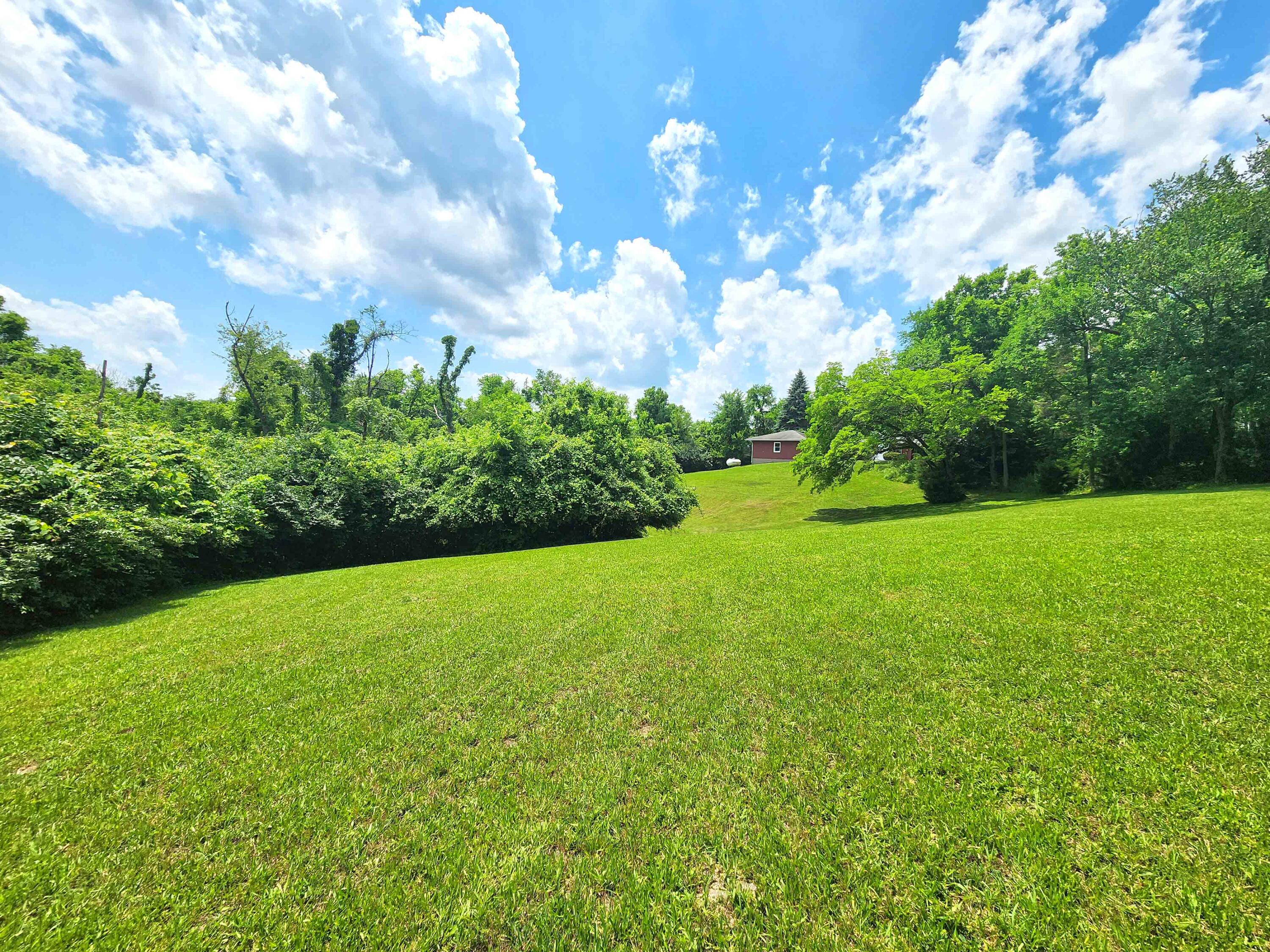 851 County Line Road, Springfield, Ohio 45502