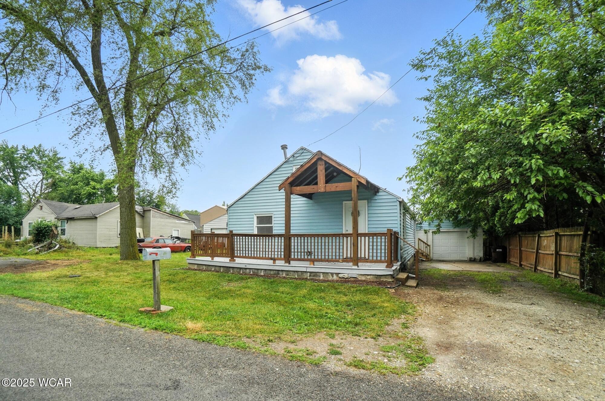 906 Daniels Avenue, Lima, Ohio
